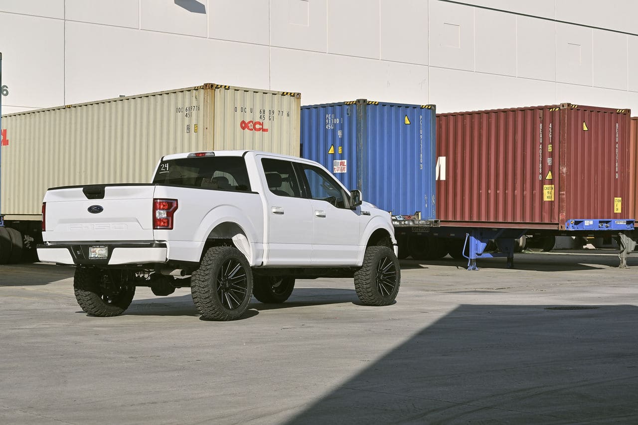 moto metal-mo998-kraken-gloss black milled-22x10-2019 ford f150 4