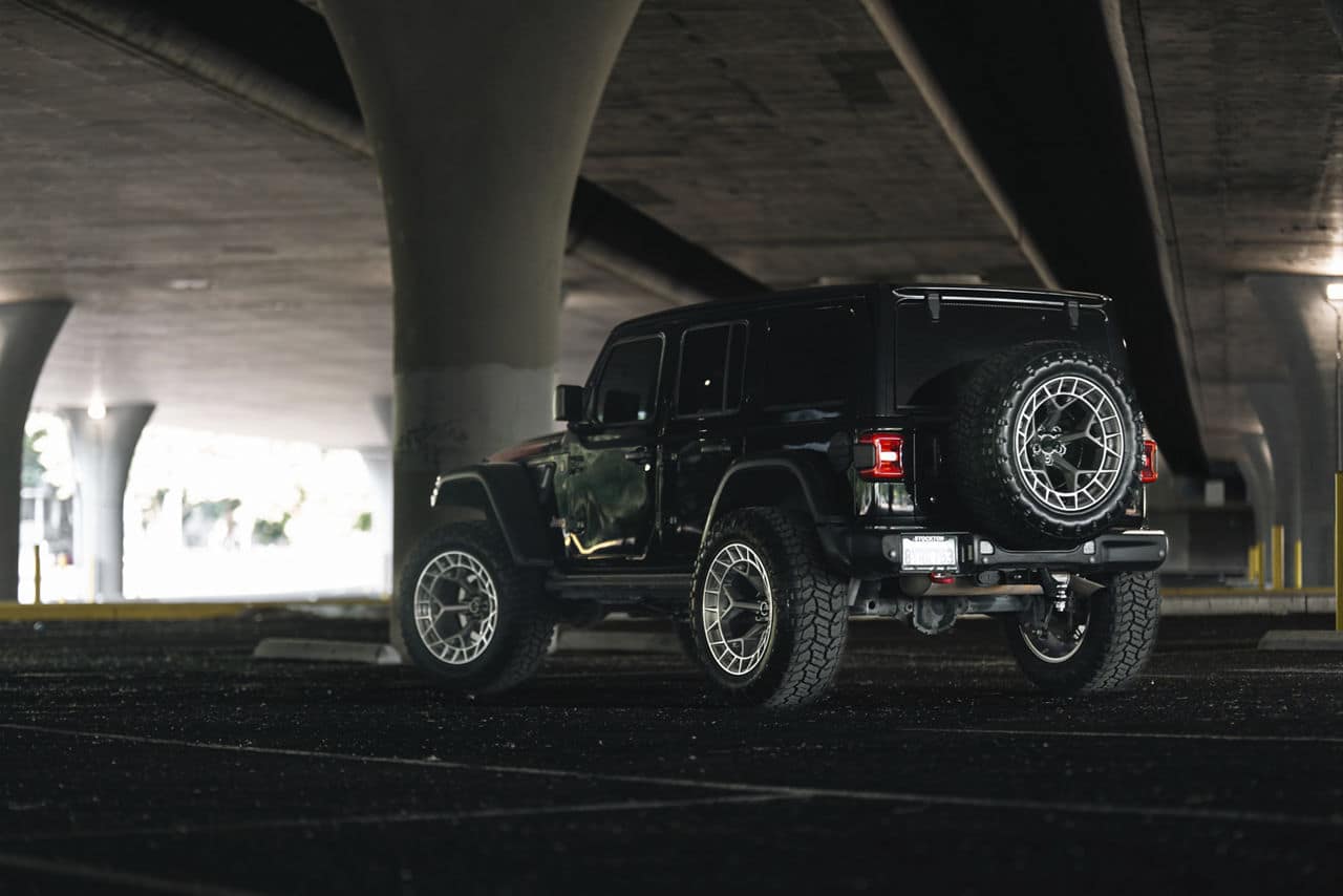 fuel off-road-fc873-charger-platinum-22x12-2021 jeep wrangler 11