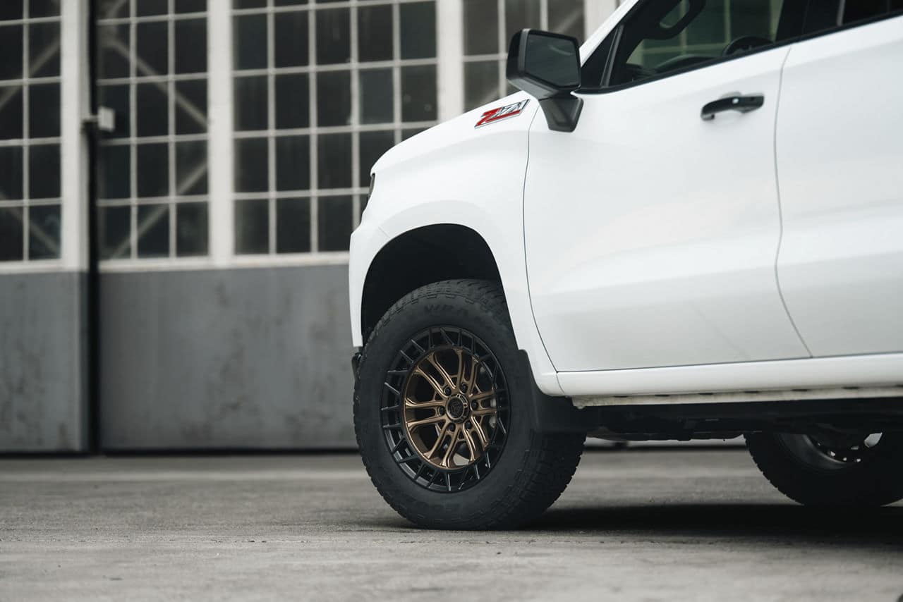 fuel off-road-fc874-celsius-20x9-matte bronze black lip-2023 chevrolet silverado 16