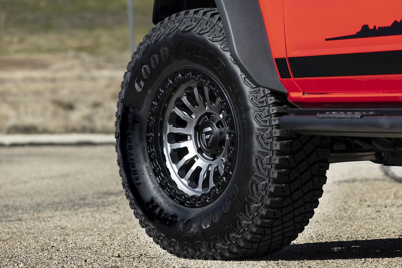 fuel off-road-rincon-fc857-17x9-matte gunmetal black ring-2022 ford bronco 9