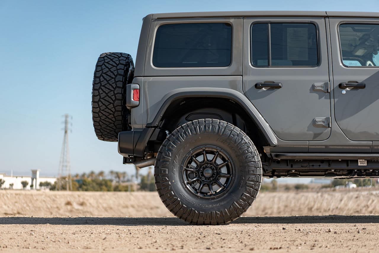 fuel off-road-variant-d791-matte black-17x9-2022 jeep wrangler 5