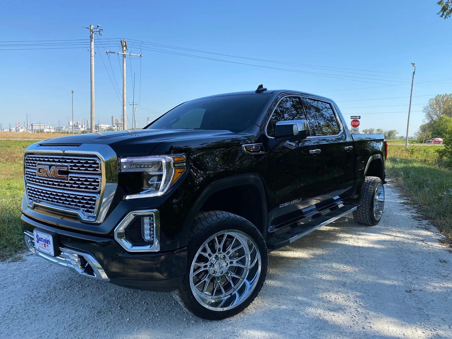 GMC-DENALI-Axe-Offroad-Atlas-Chrome-wheels-4.jpg