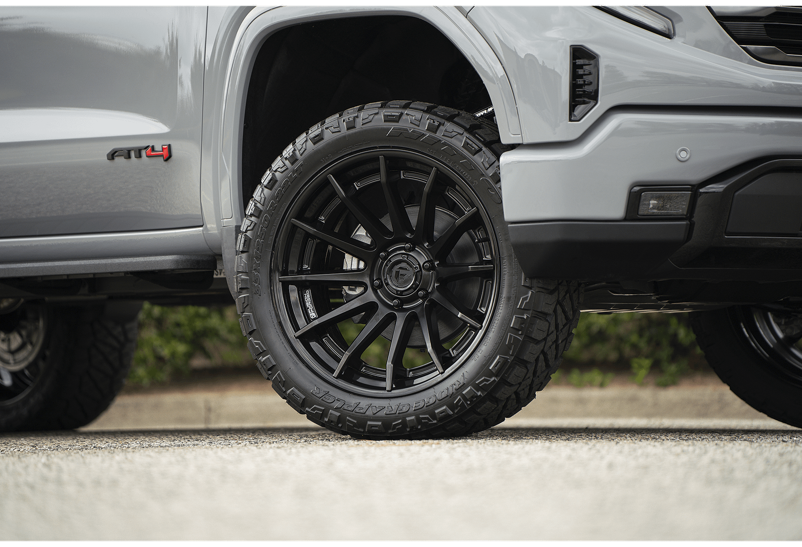 fuel off-road-fc403-burn-matte black gloss black lip-22x12-2024 gmc sierra 6