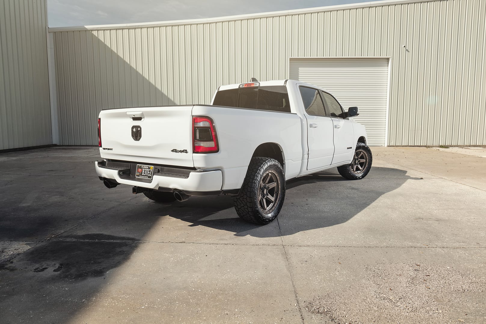 RAM-1500-4PLAY-WHEELS-S63-20X9-305X55X20-NITTO-TIRES-9