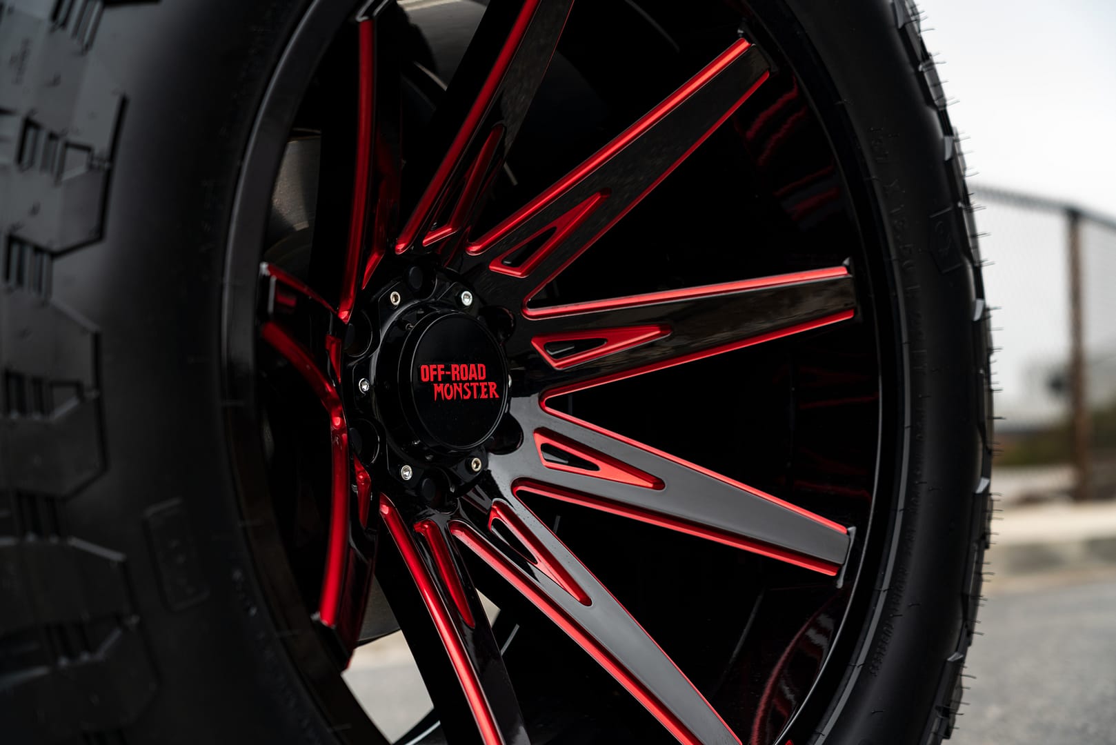 M25-OffRoad-Monster-Wheels-Chevrolet-Silverado-LTZ-2332