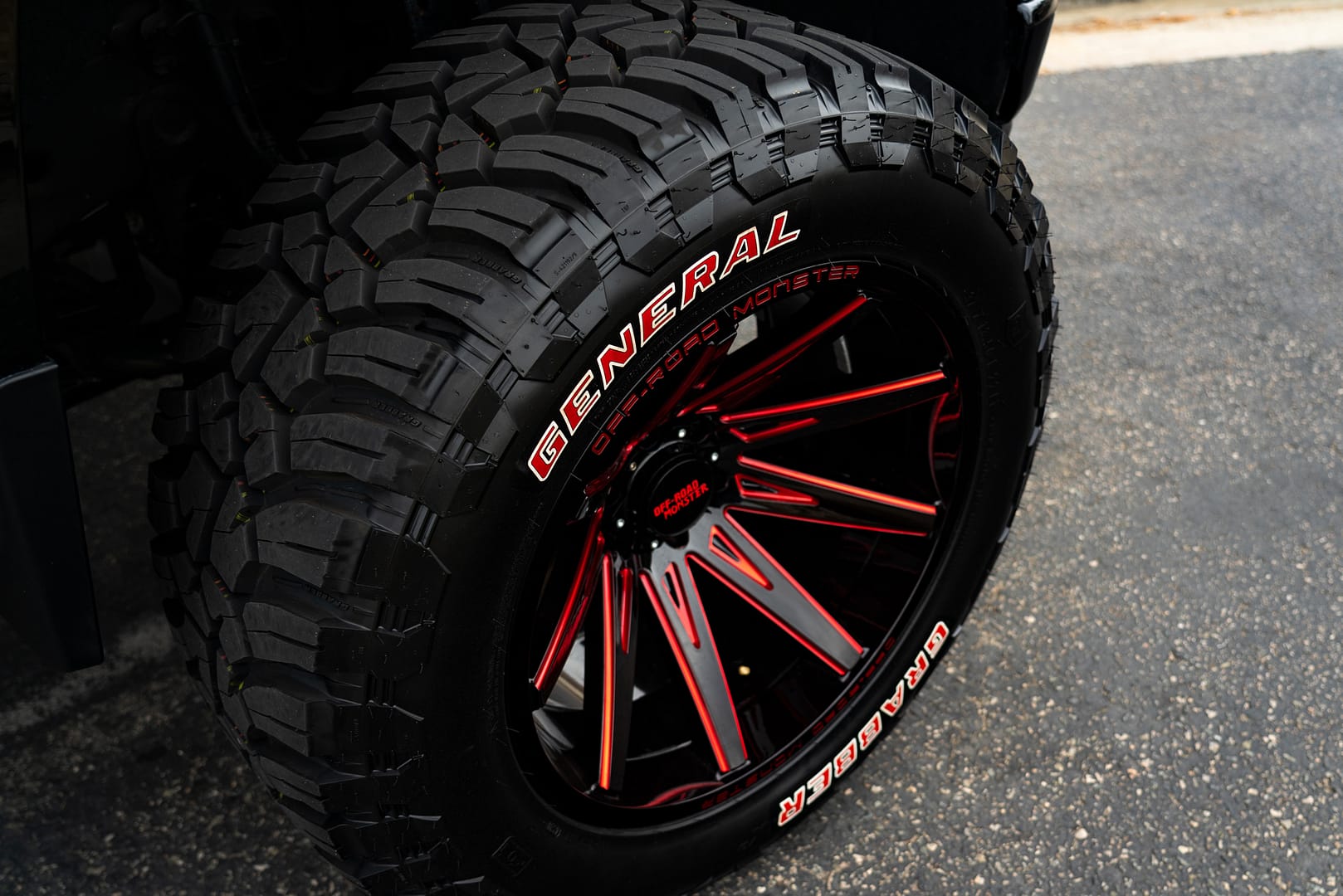 M25-OffRoad-Monster-Wheels-Chevrolet-Silverado-LTZ-2424