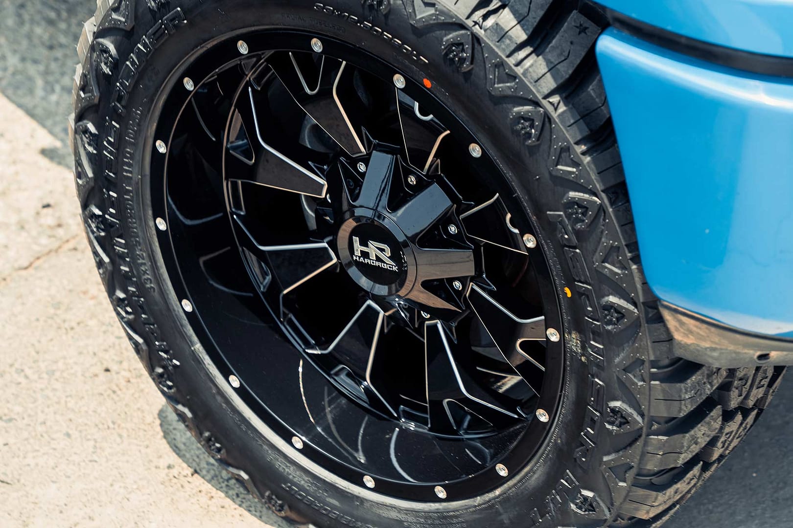blue-ford-f150-h711-3