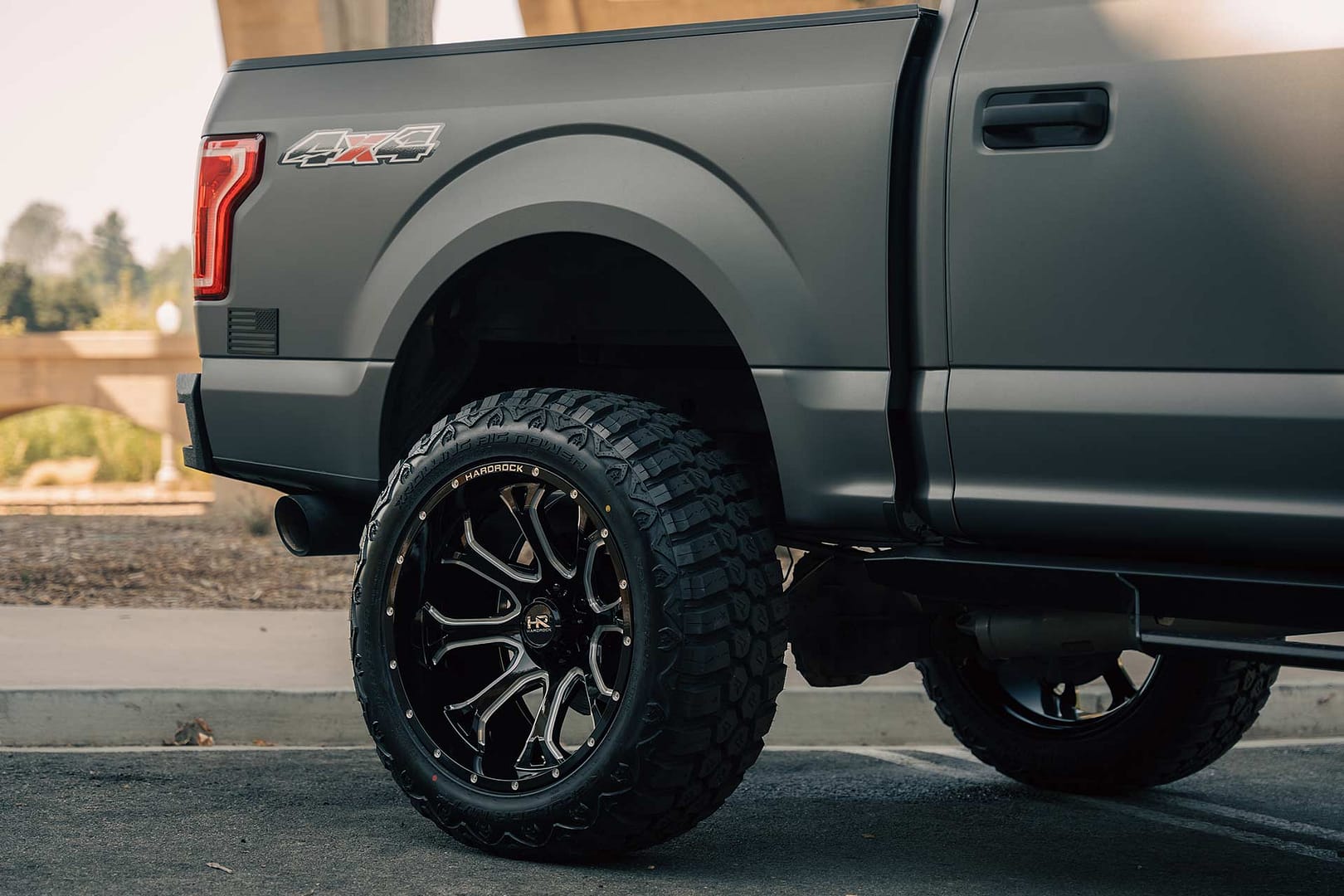 matte-gray-ford-f150-h505-3