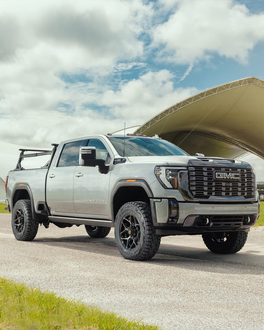 gmc-sierra-denali-3500-hd-4play-wheels-4p06-20x9-0-et-295x65x20-toyo-tires-7-scaled
