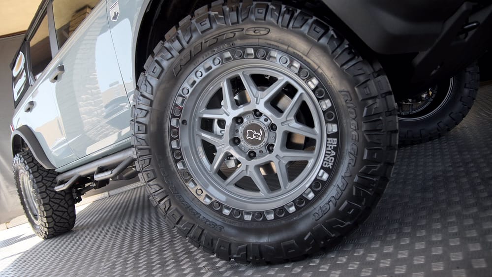2021 Ford Bronco Big Bend Sky Blue Wheel - Ken Grody Customs