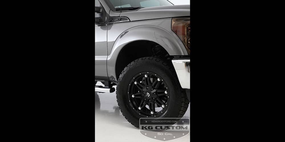 FORD F-250 SUPER DUTY close look