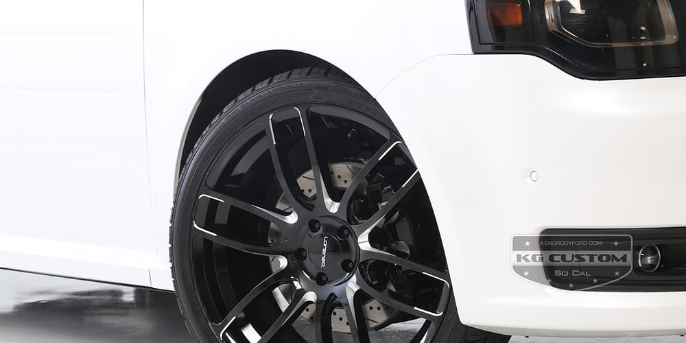FORD FLEX white close look