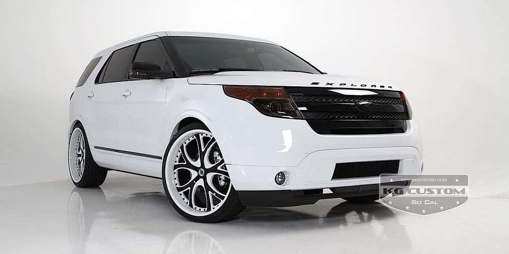 FORD EXPLORER White Standard angle