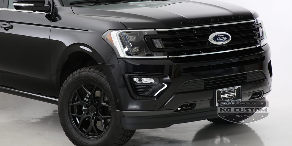 FORD EXPEDITION MAX front angle