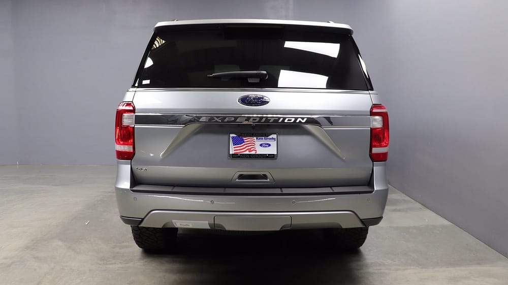 Ford Expedition XLT Silver Metallic